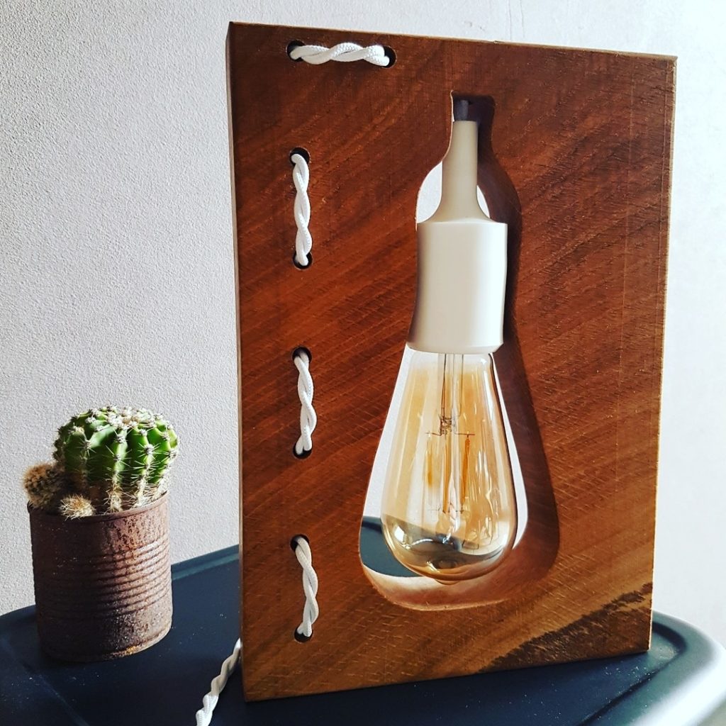 lampe en bois